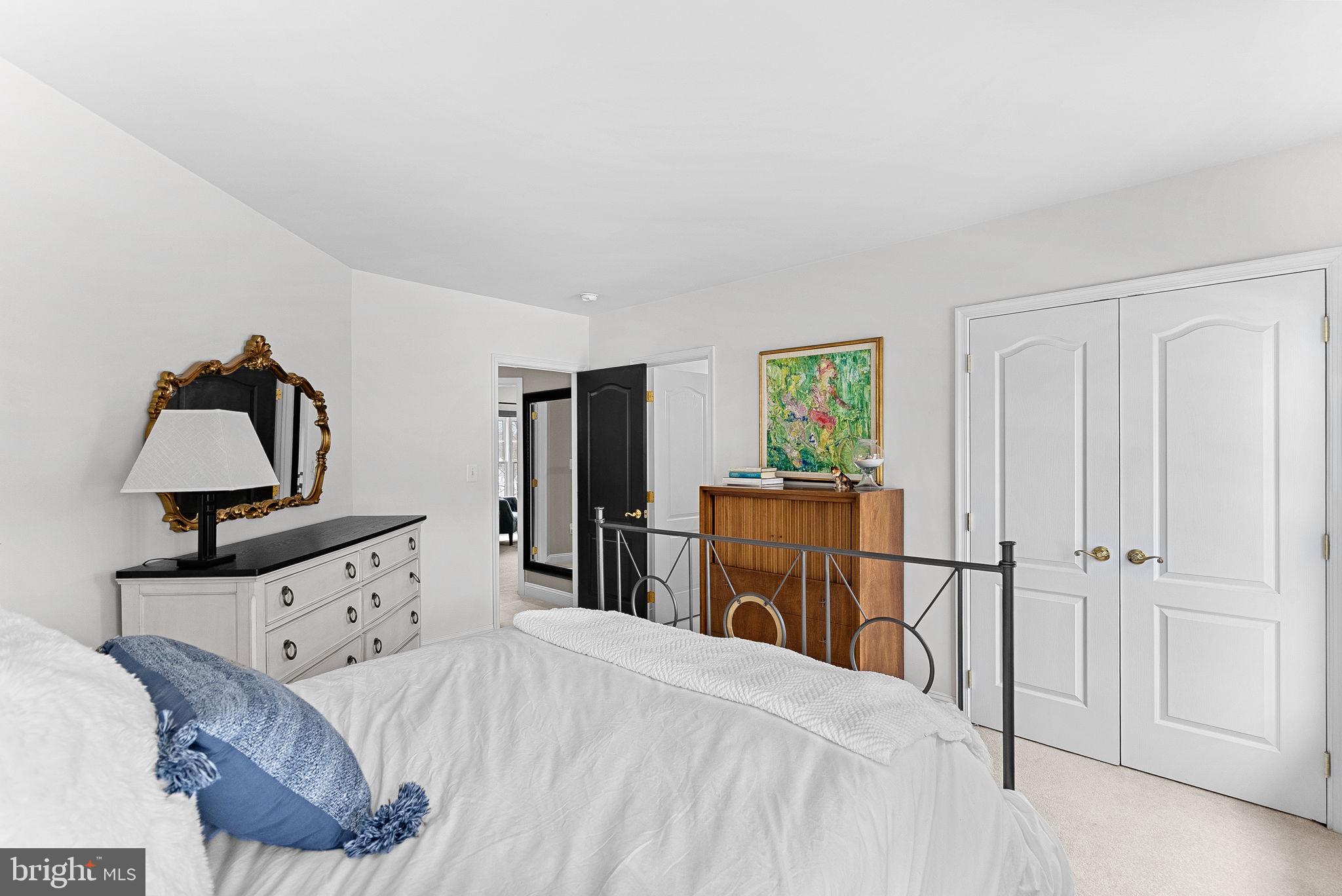 RIVER CREEK - Residential