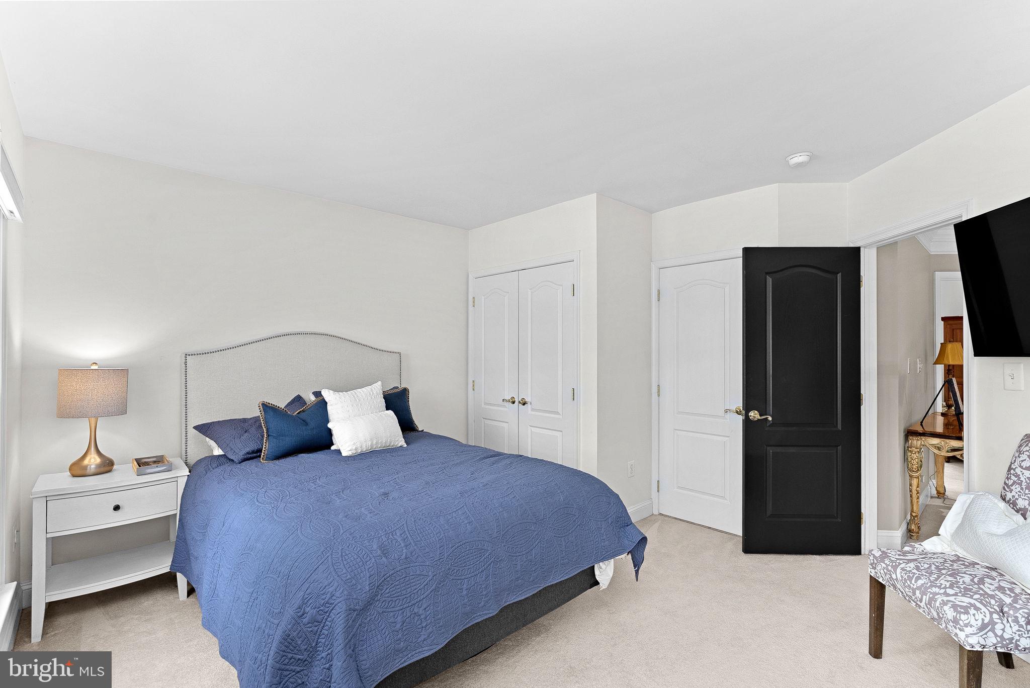 RIVER CREEK - Residential