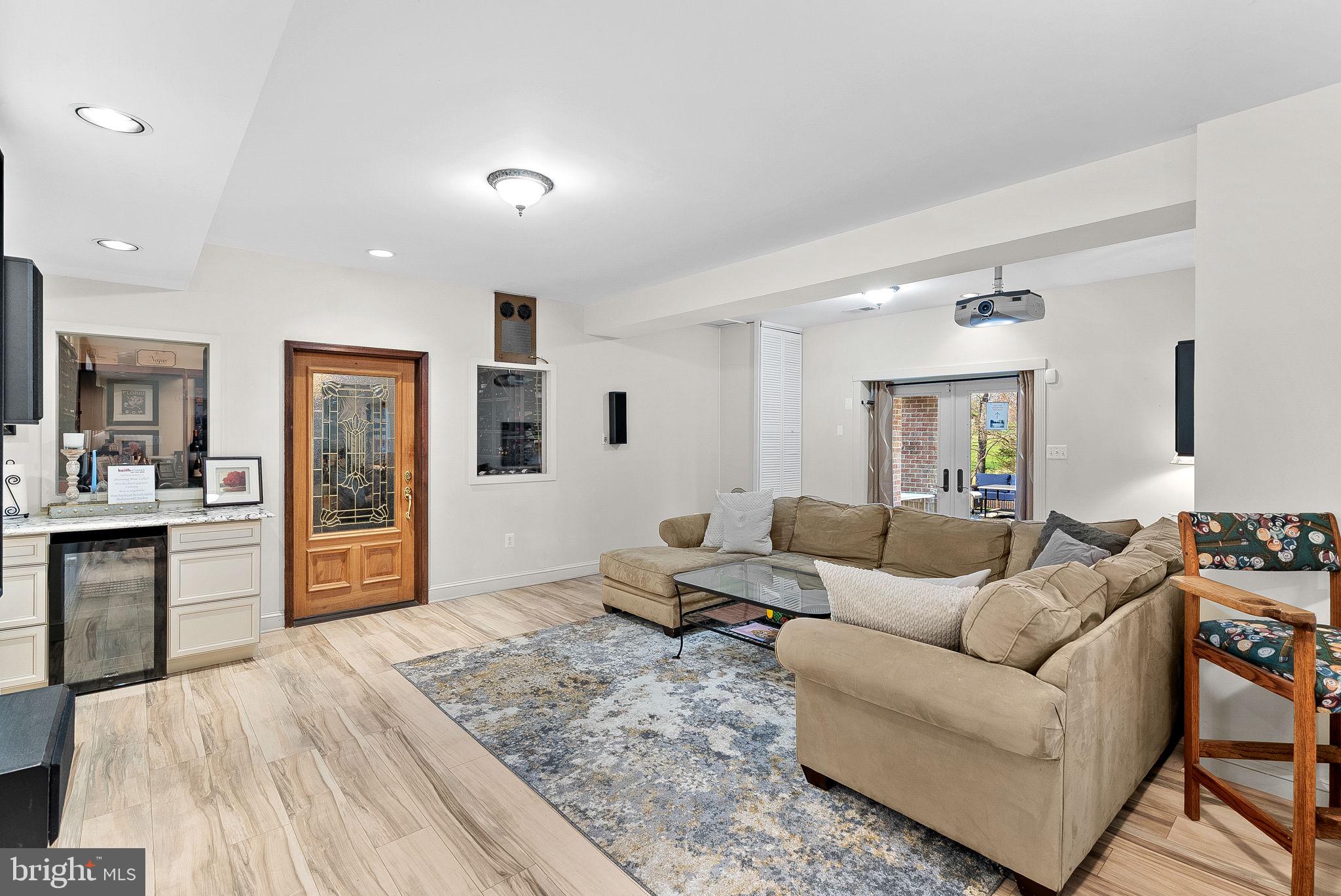 RIVER CREEK - Residential