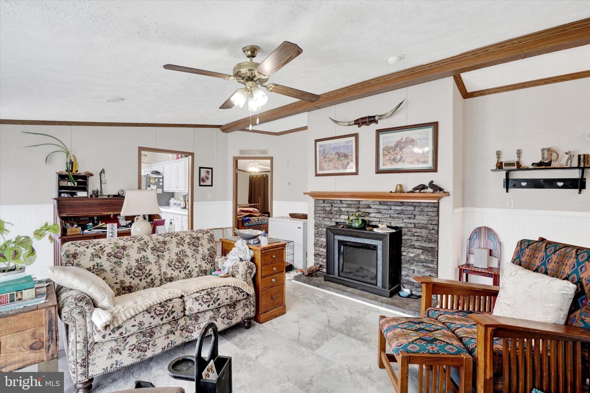 148 BROADWING DRIVE