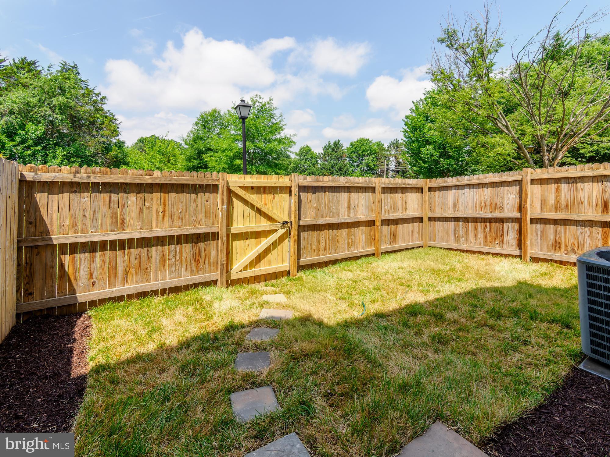 6112 HOSKINS HOLLOW CIRCLE C