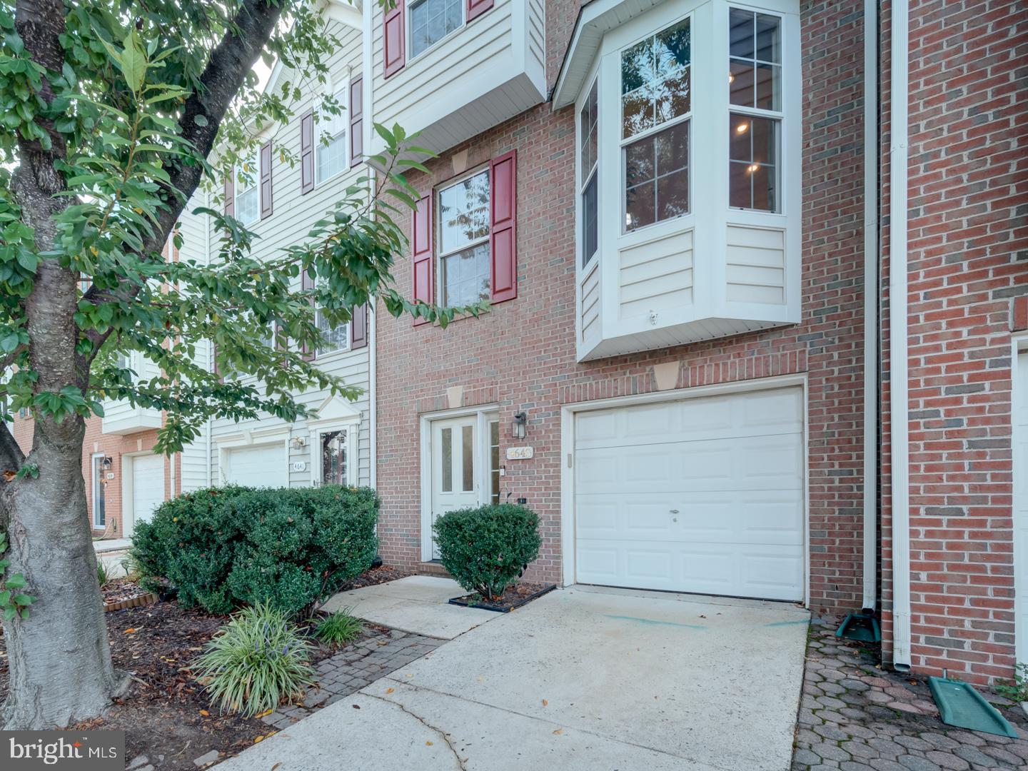 WALNEY VILLAGE - Residential Lease