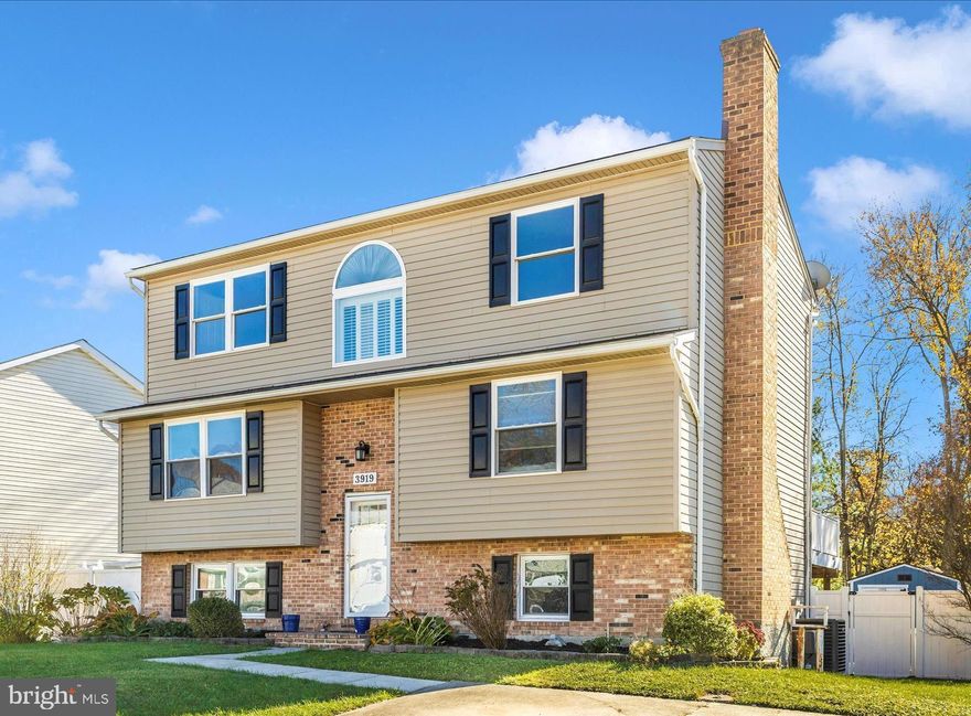 Huge price drop!  Seller says sell! 
Truly unique and fabulous home.  Spacious and cozy at the same time.  Four bedroom home with three full bathrooms, open concept kitchen and dining room, large living room with deck that runs across the back of the house overlooking in-ground pool.  The main floor has tray ceilings in dining room, bamboo flooring throughout, and the kitchen has an island with seating.  The upstairs has a lovely landing that can be used for an office or play area, carpeted smaller bedroom and large owner's suite that runs from the front of the house to the back with an ensuite.  The lower level has 2 more bedrooms, full bath and a family room with a fire place.  The laundry room leads out to the back yard.    Roof replaced in 2021, sewer line in 2022, pool liner in 2022.   All appliances, lower level HVAC, sliding door off of sitting area, flooring on upper level and retractable awning are less than 3 years old.
Poolmand shed convey as is.