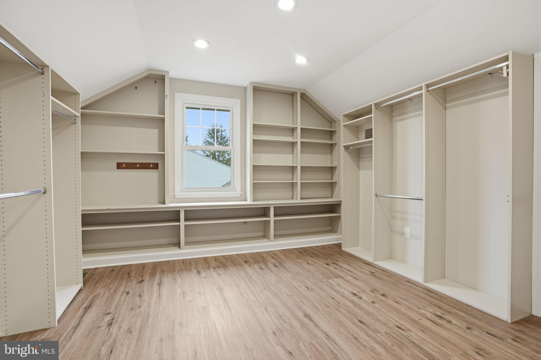 TANYARD FARMS - Residential