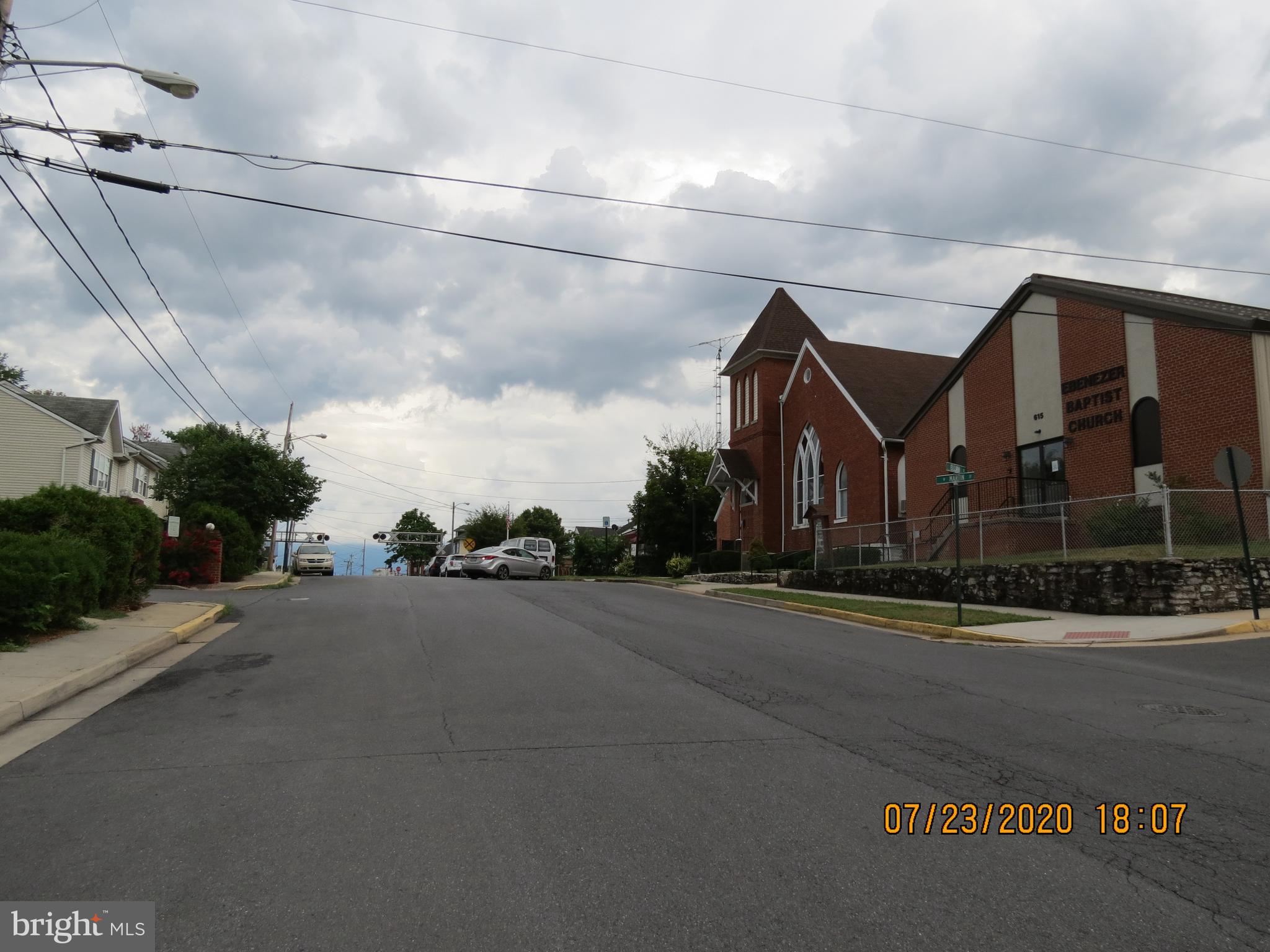 GEORGETOWN SQUARE - Residential