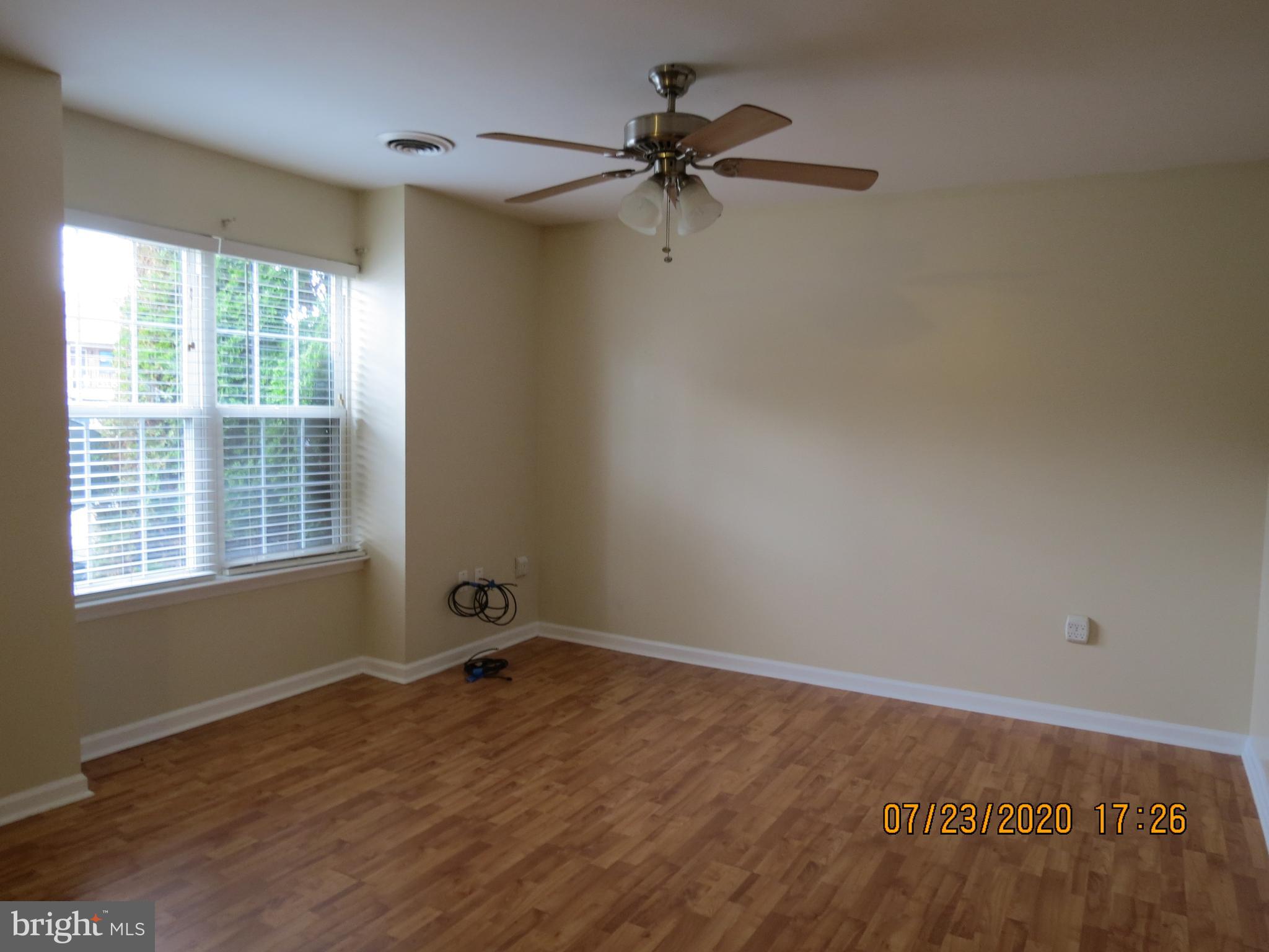 GEORGETOWN SQUARE - Residential