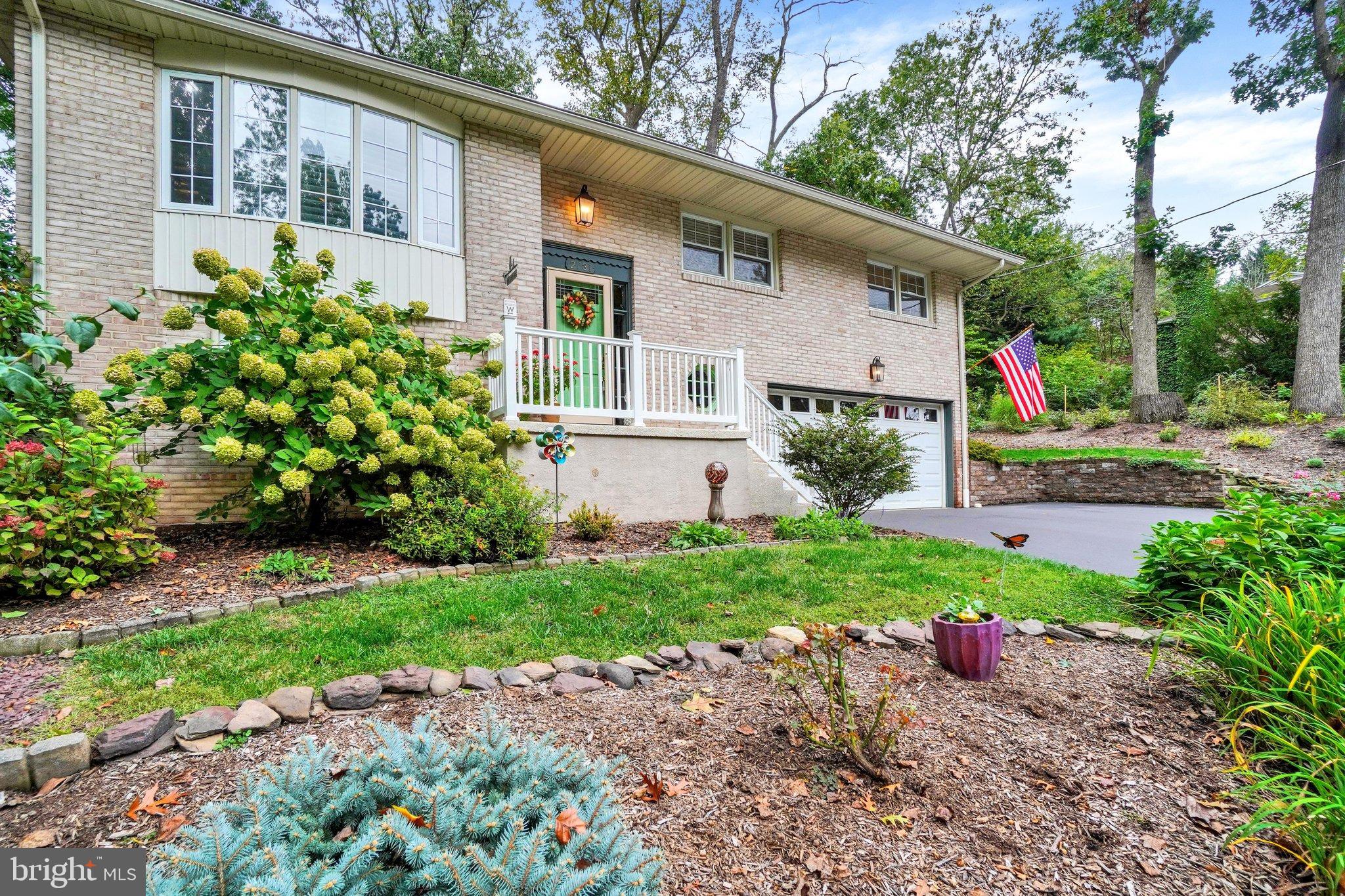 2731 CAMBRIDGE ROAD