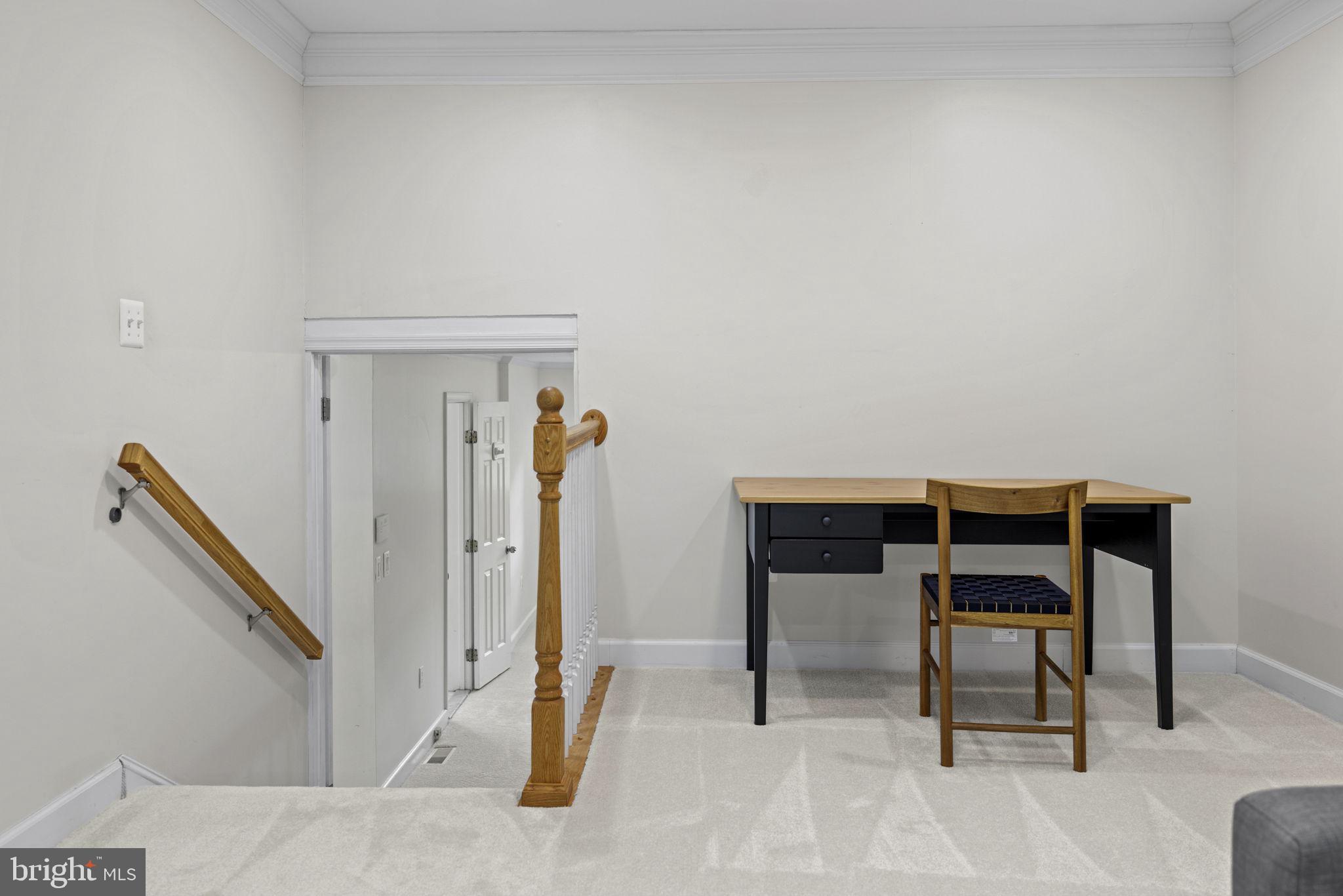 LINCOLNIA HILLS - Residential