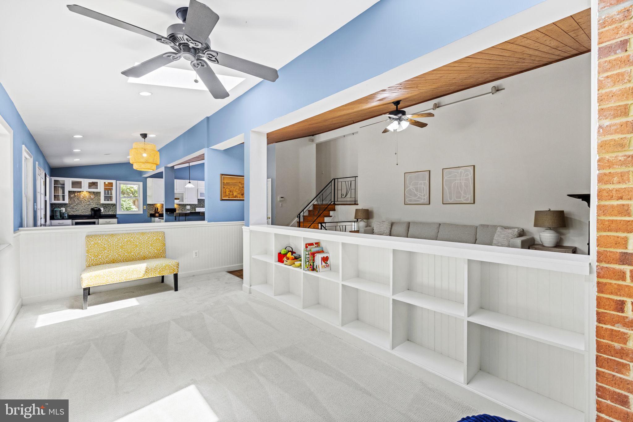 LINCOLNIA HILLS - Residential