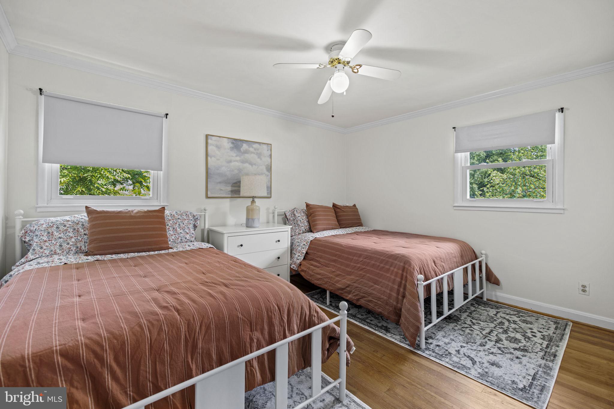 LINCOLNIA HILLS - Residential