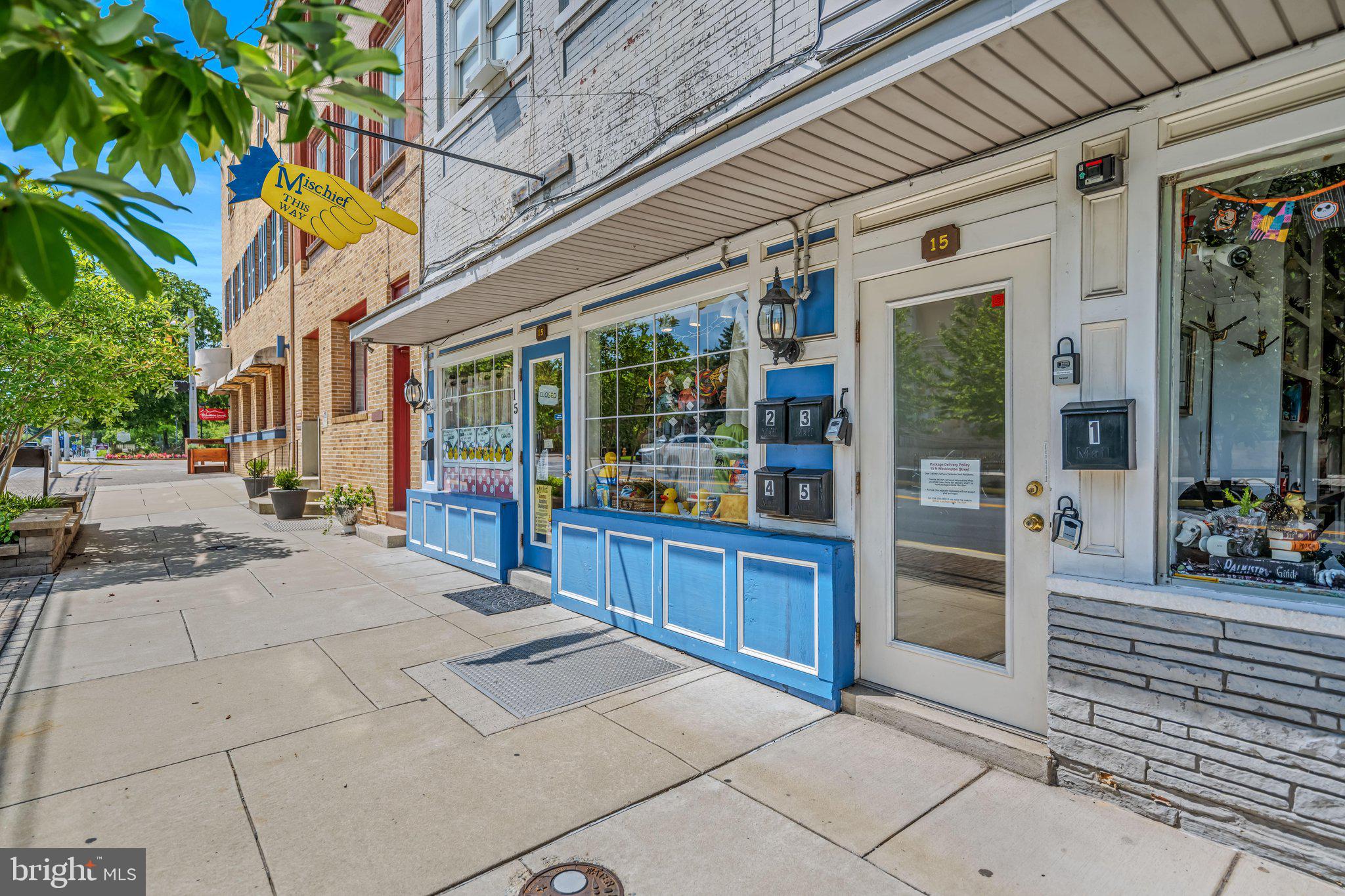 15 N WASHINGTON ST 5