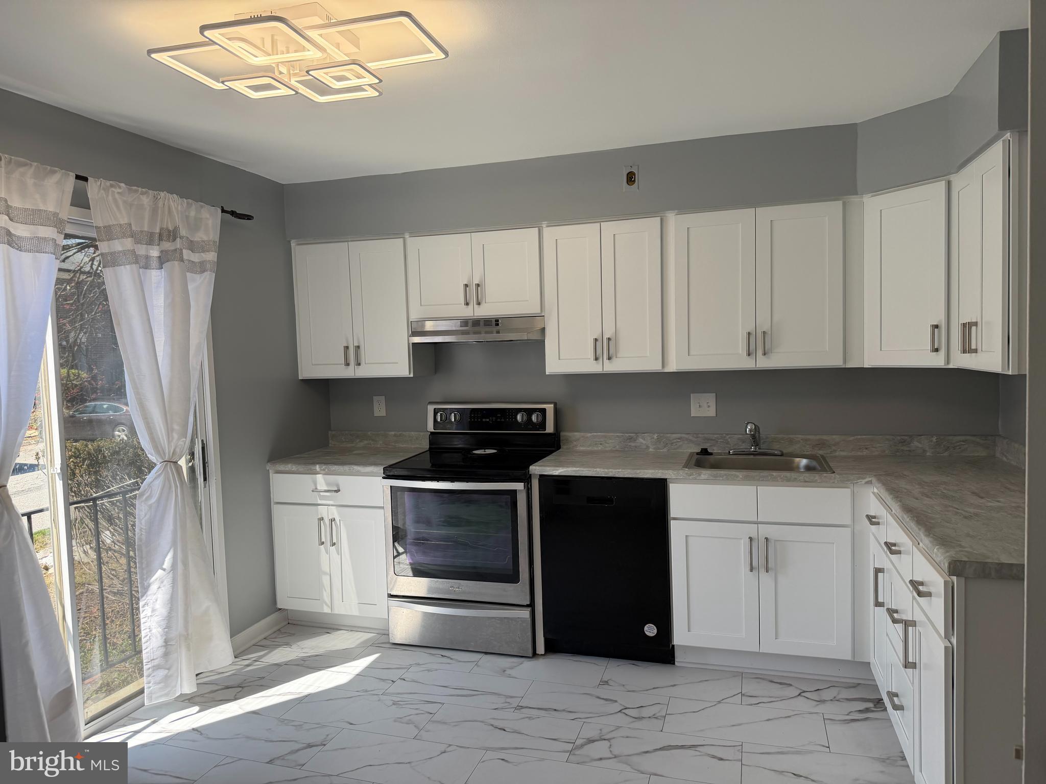 GREENBERRY WOODS - Residential