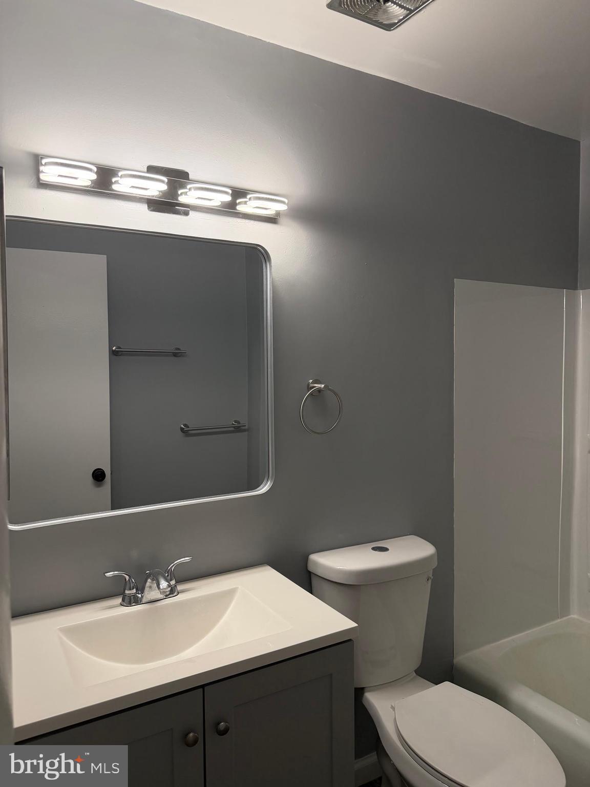 GREENBERRY WOODS - Residential