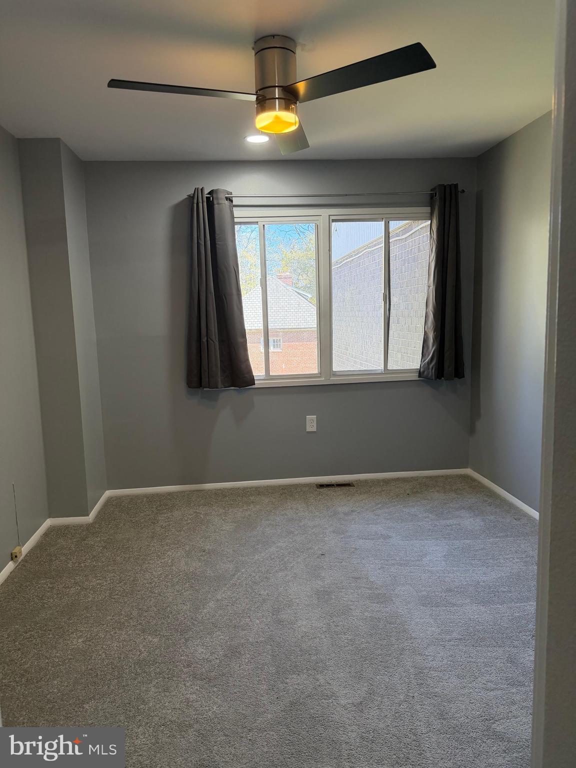 GREENBERRY WOODS - Residential