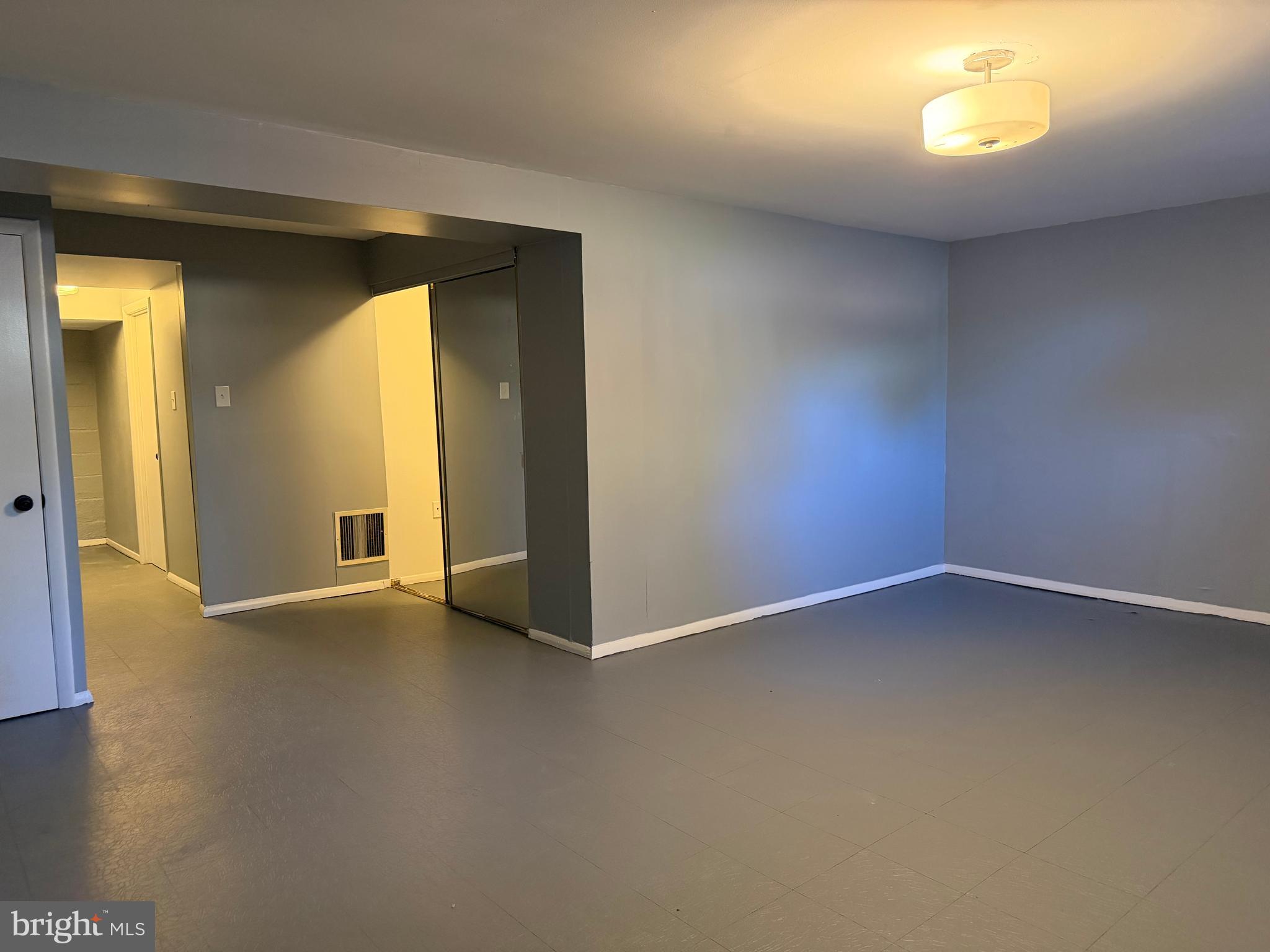 GREENBERRY WOODS - Residential