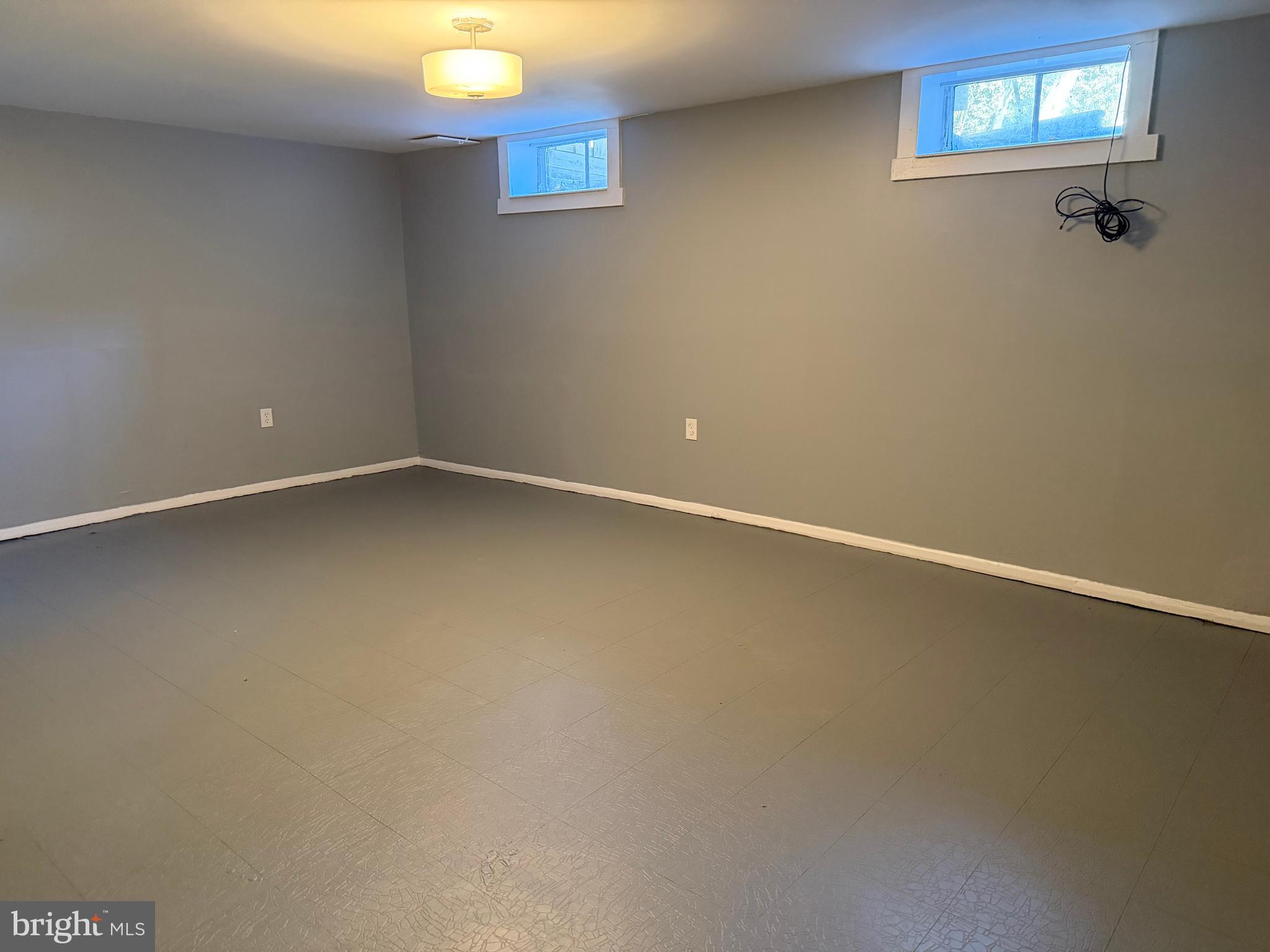 GREENBERRY WOODS - Residential