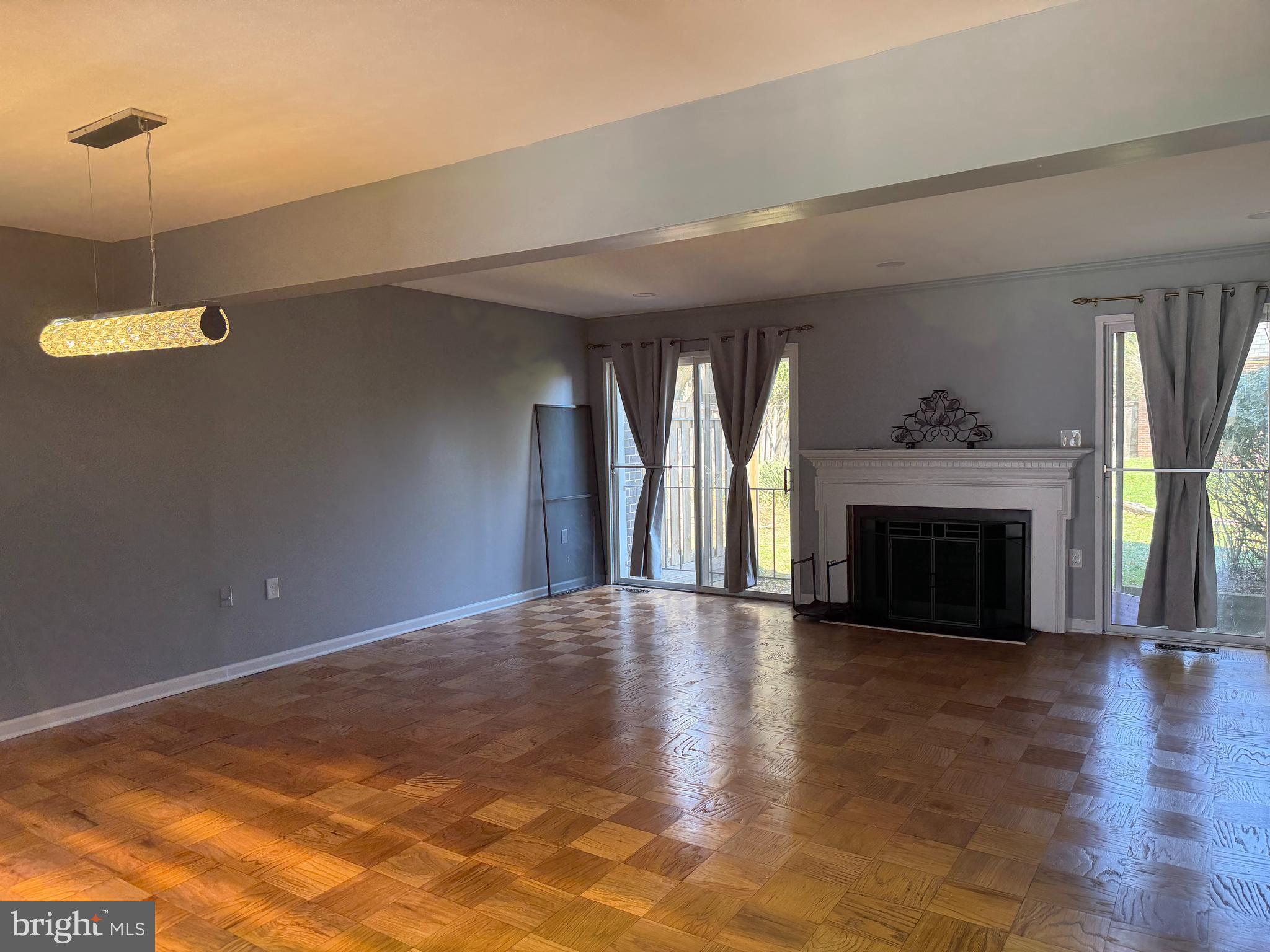 GREENBERRY WOODS - Residential