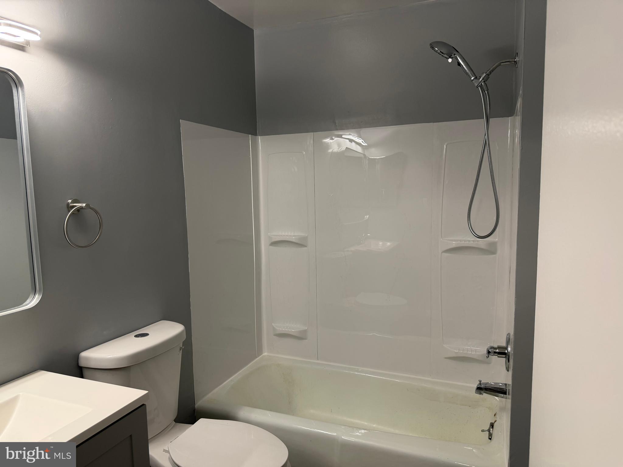 GREENBERRY WOODS - Residential