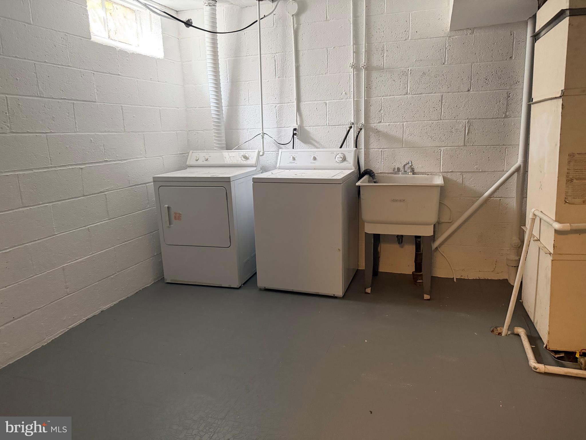 GREENBERRY WOODS - Residential