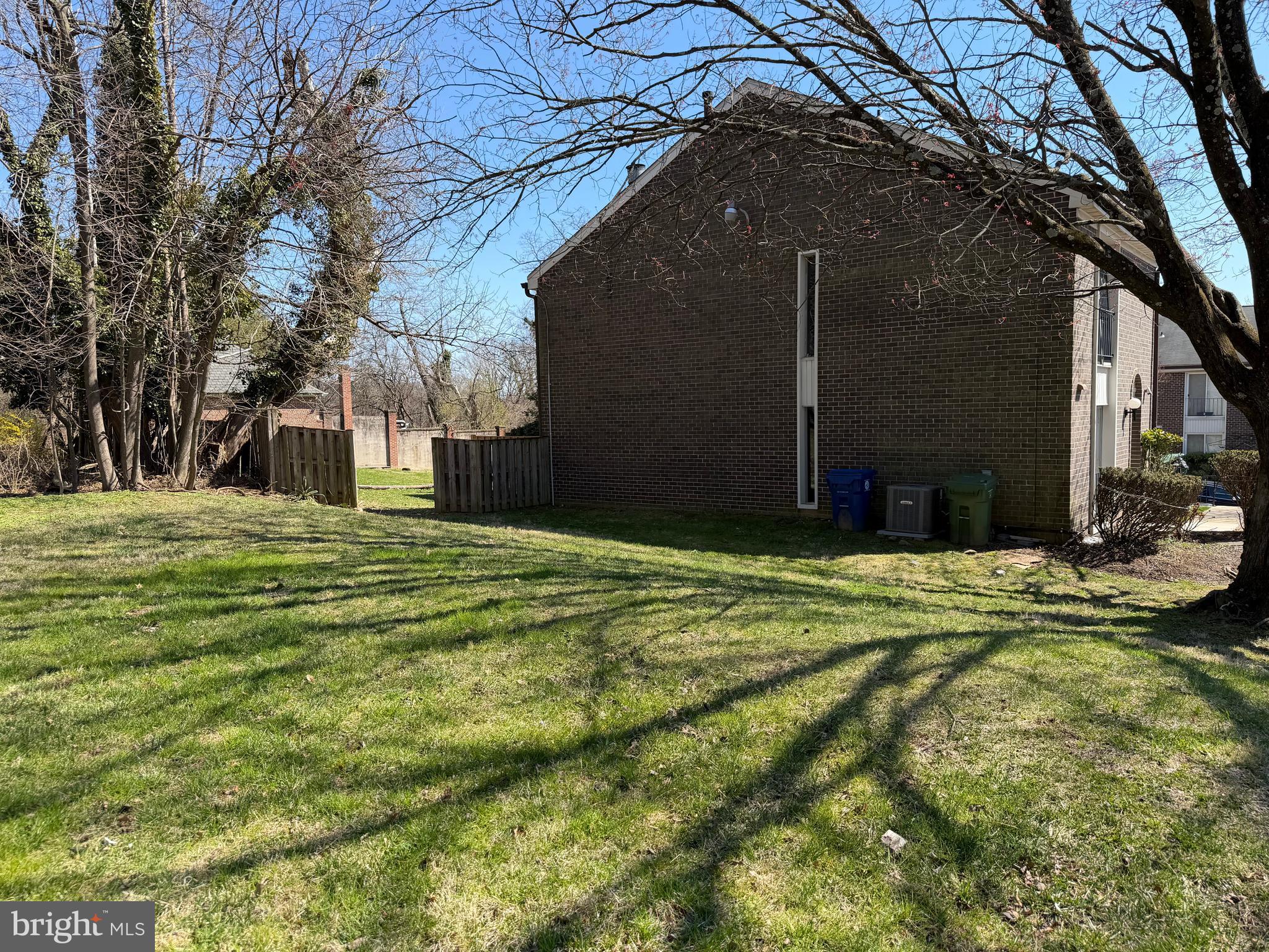 GREENBERRY WOODS - Residential