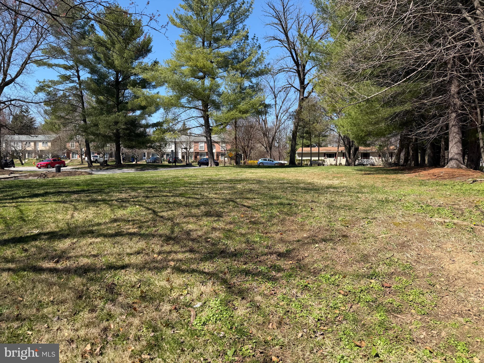 GREENBERRY WOODS - Residential