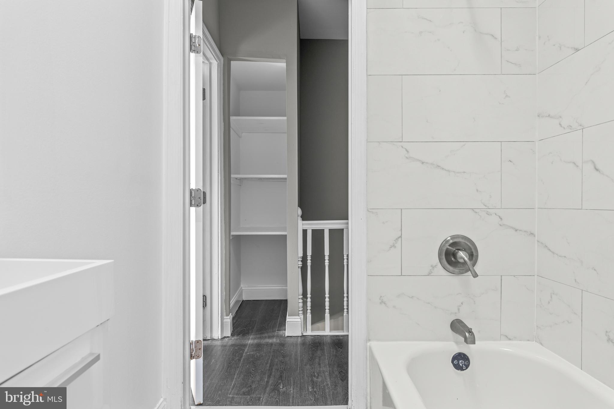 KINGSESSING - Residential