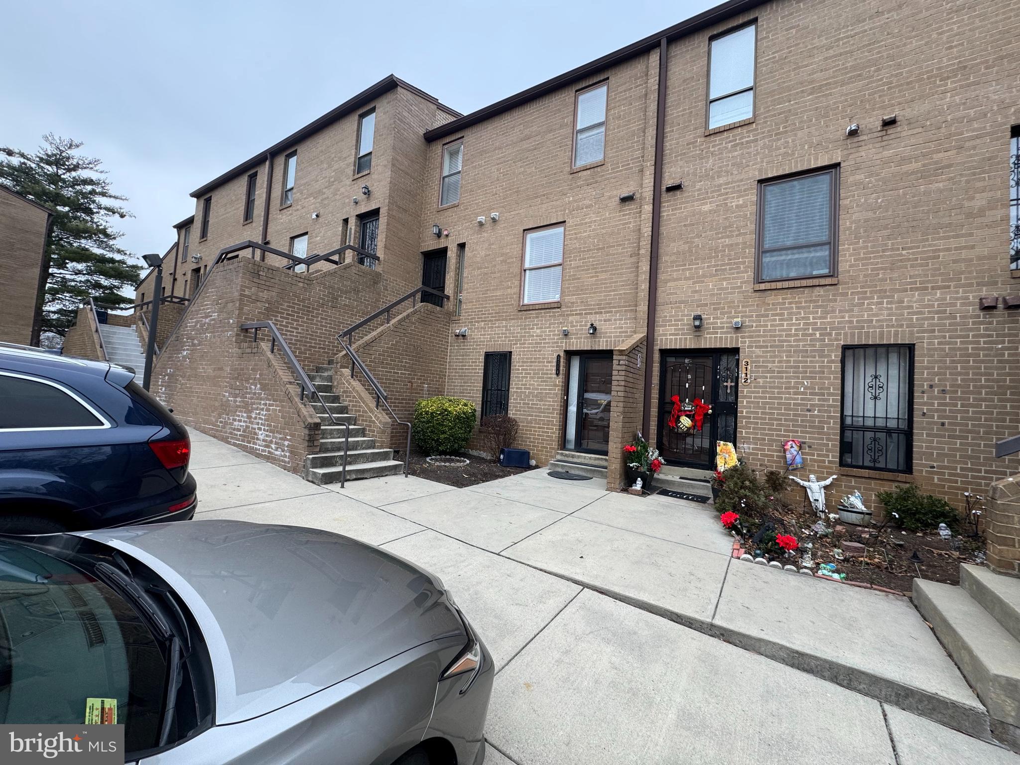 3114 BANNEKER DRIVE NE 3114