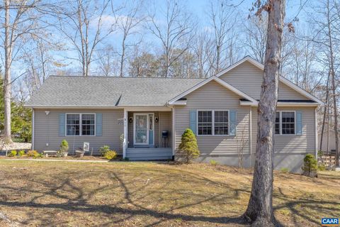 Homes For Sale - 70 Riverside Dr Dr<br/> PALMYRA, VA 22963