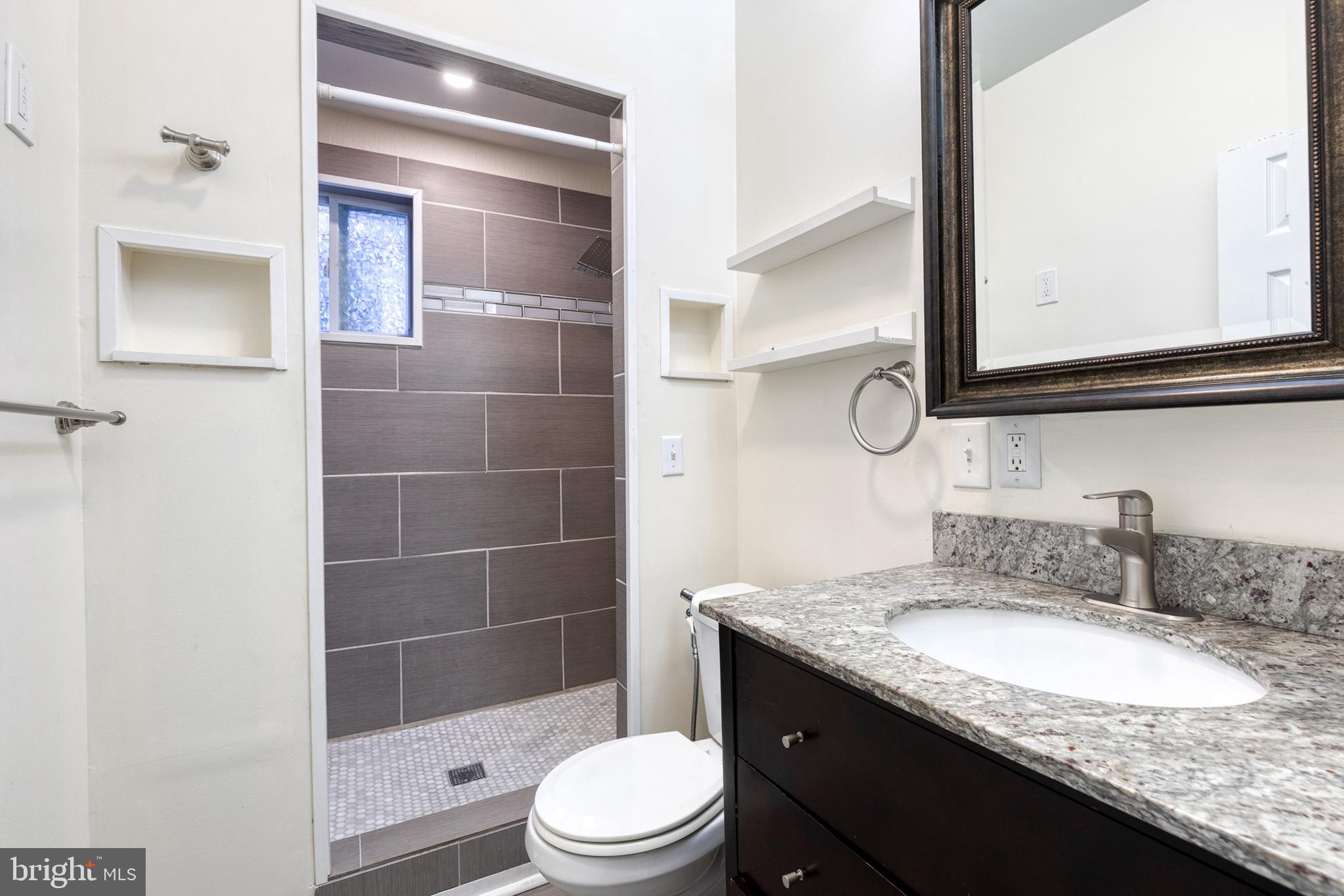 HIGHLANDTOWN - Residential