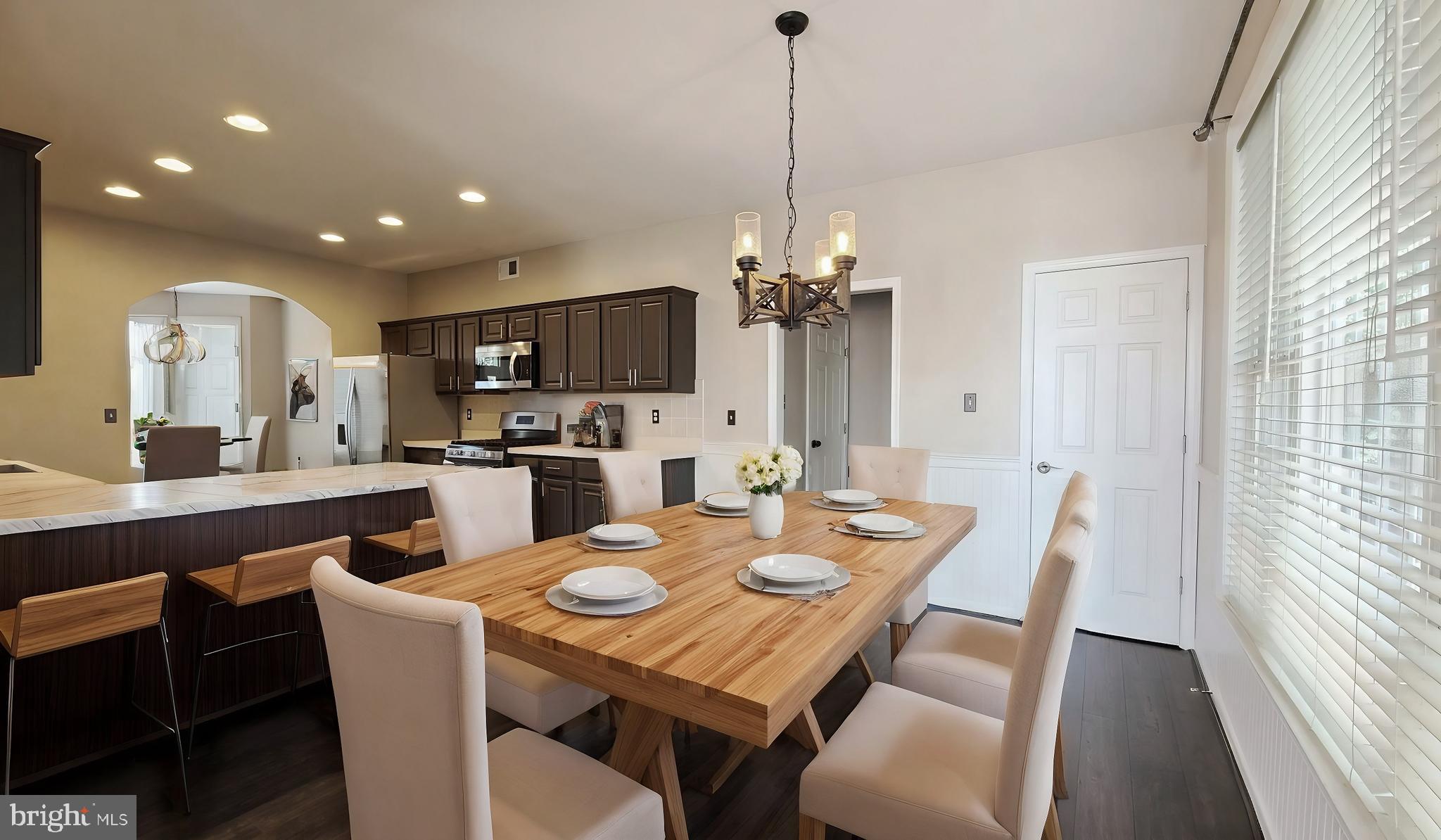 LOCUST HILL - Residential