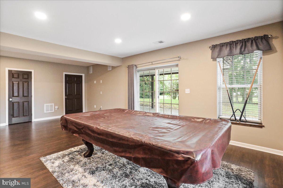 LOCUST HILL - Residential