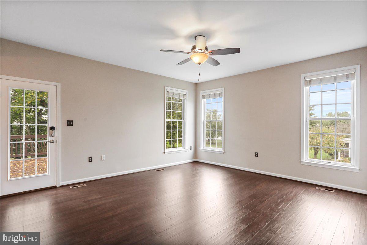 LOCUST HILL - Residential