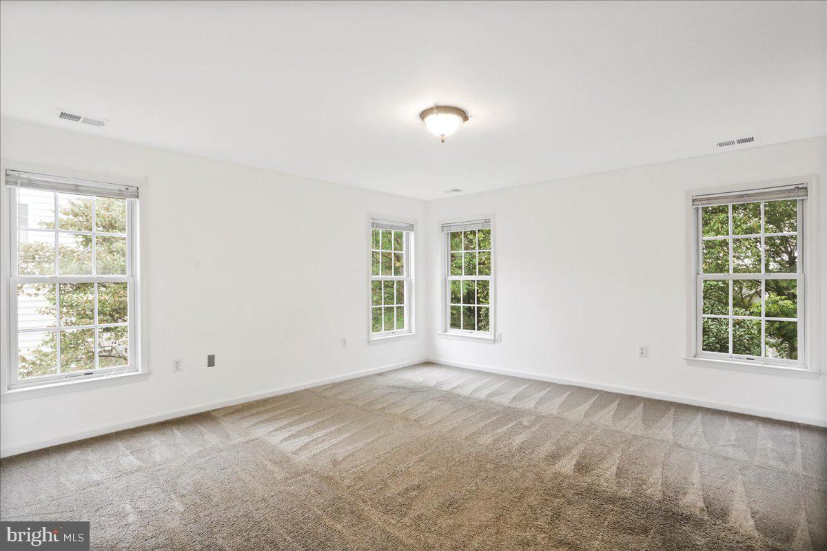 LOCUST HILL - Residential