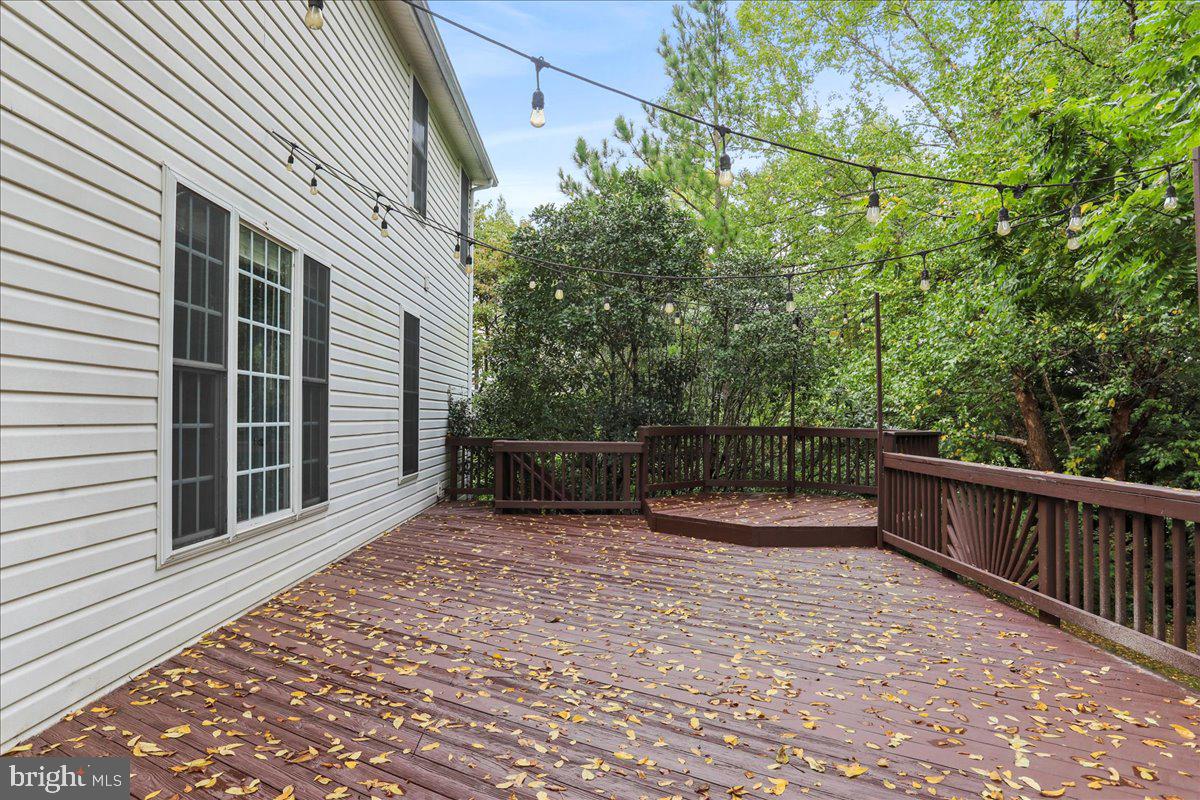 LOCUST HILL - Residential