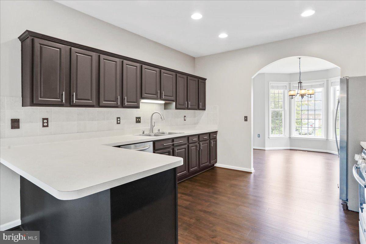 LOCUST HILL - Residential