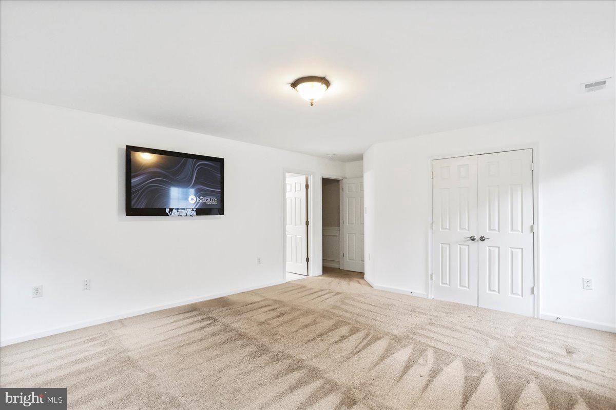 LOCUST HILL - Residential