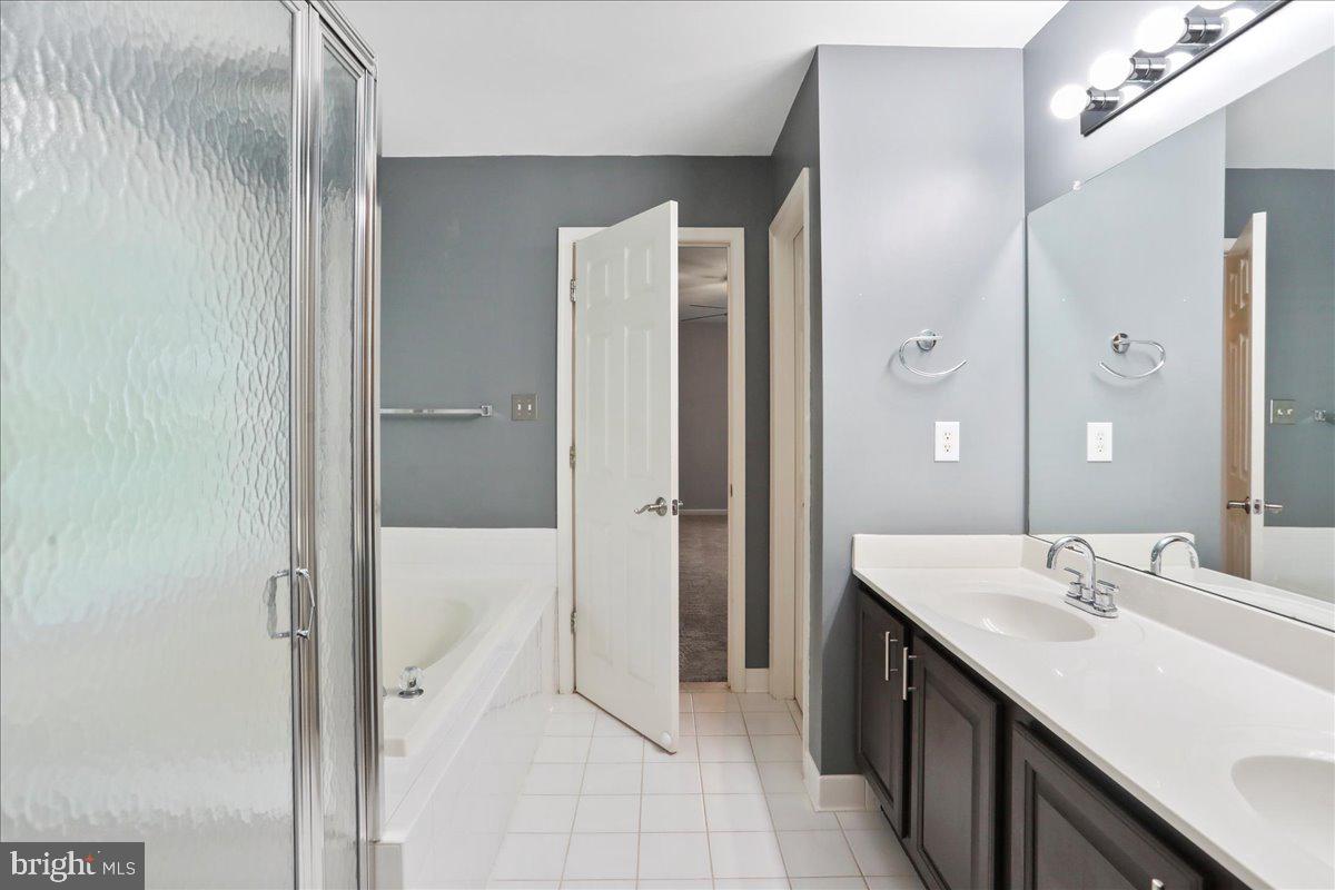 LOCUST HILL - Residential