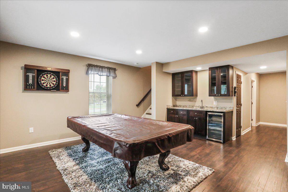 LOCUST HILL - Residential