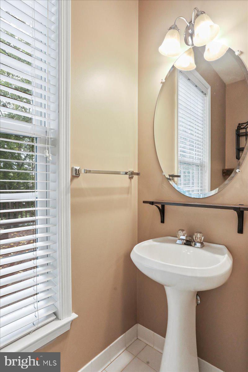 LOCUST HILL - Residential