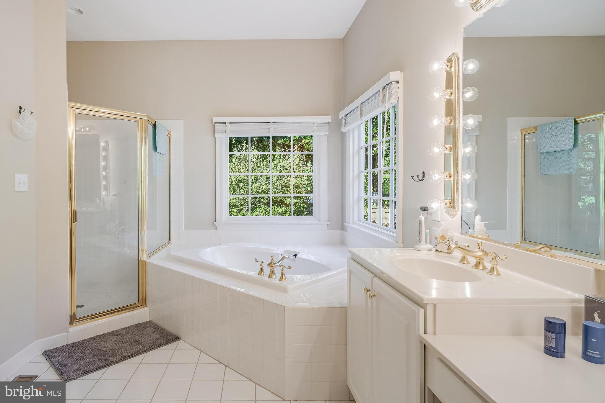 MAPLEWOOD - Residential