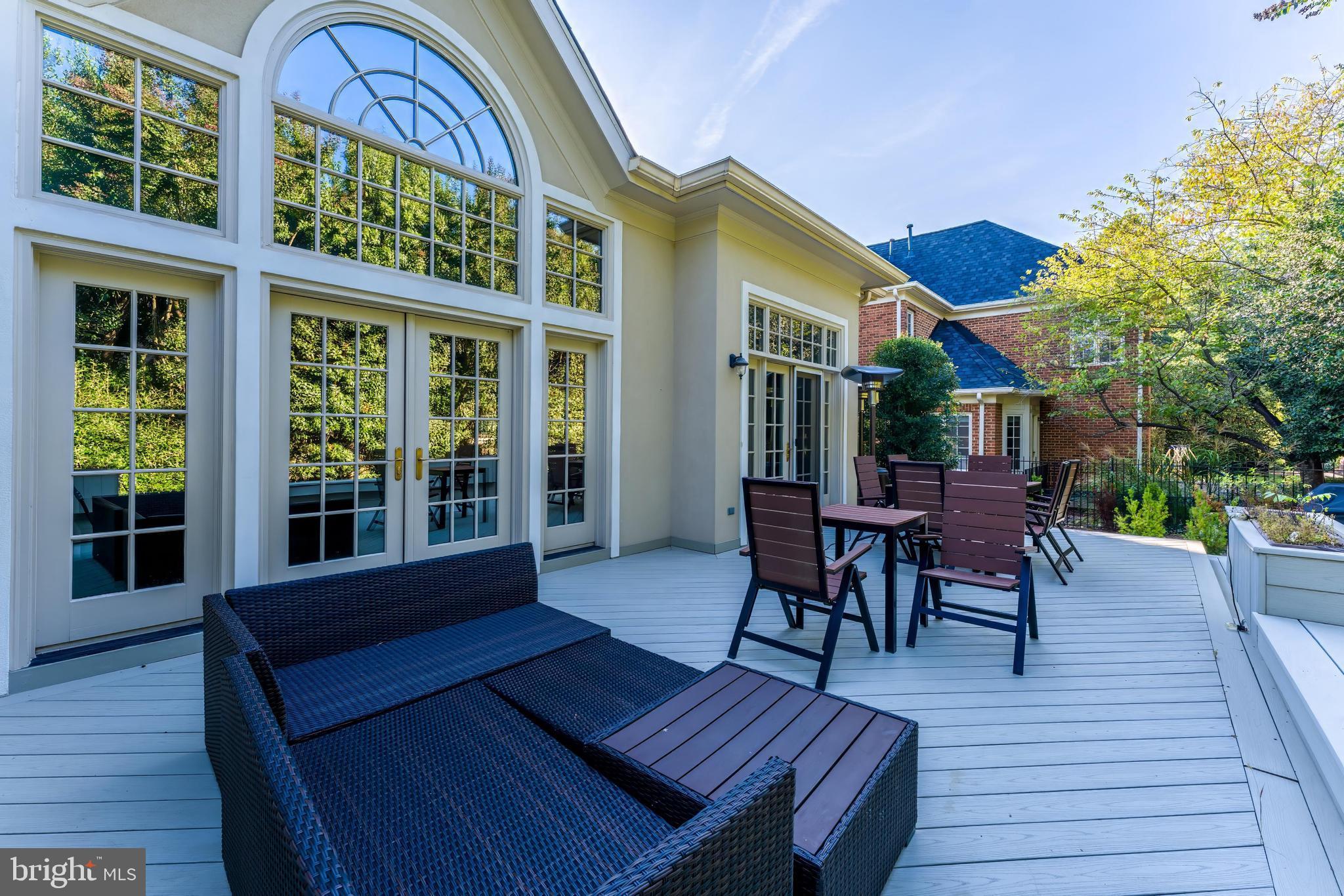 MAPLEWOOD - Residential