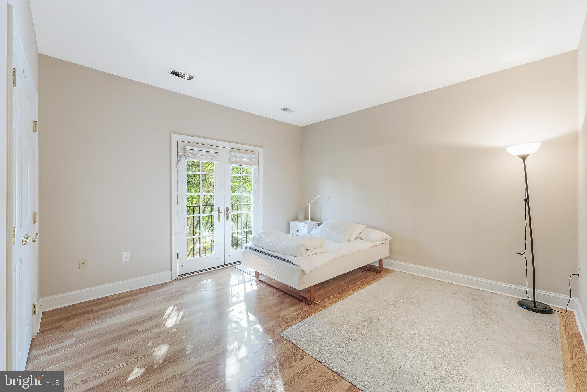 MAPLEWOOD - Residential