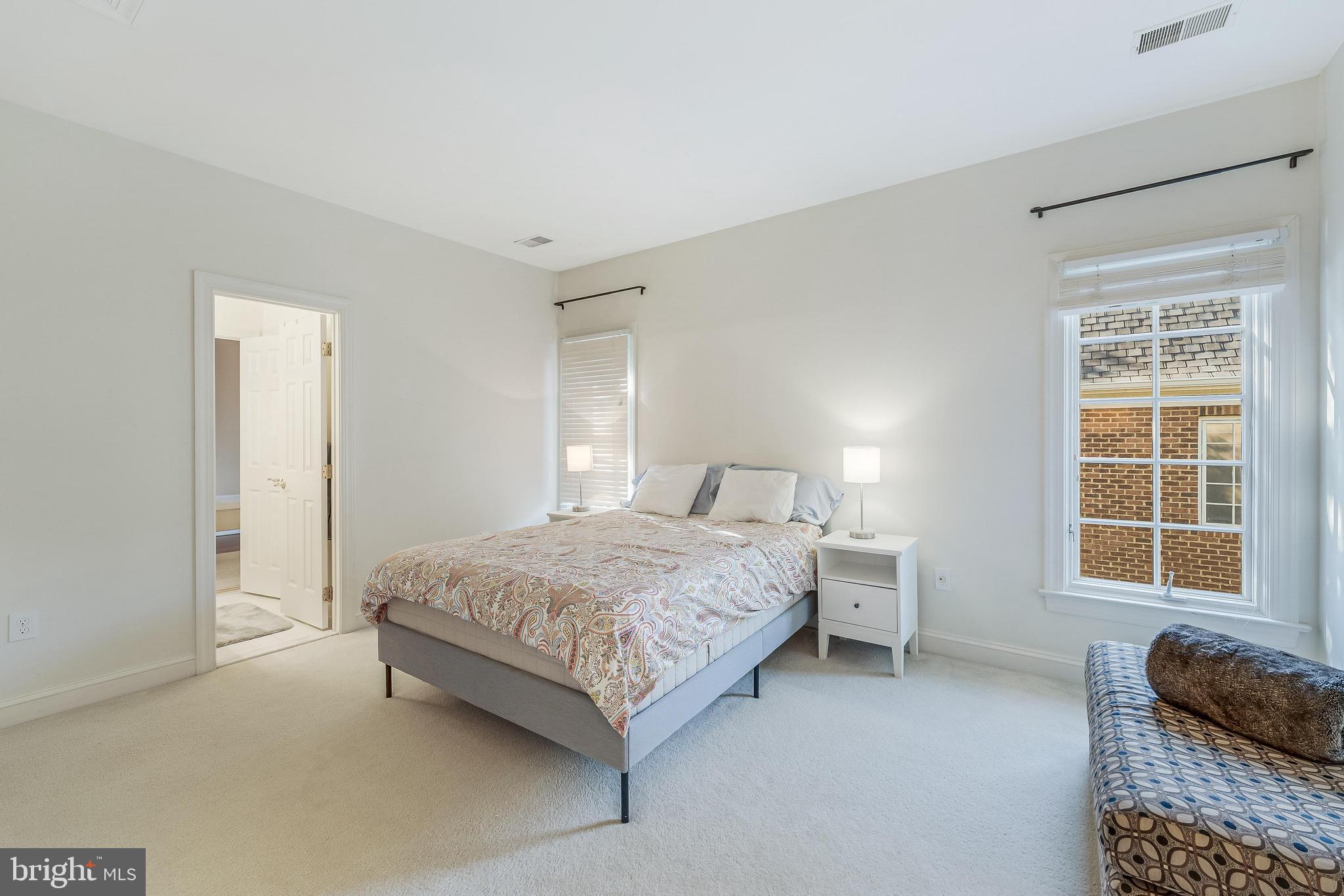 MAPLEWOOD - Residential