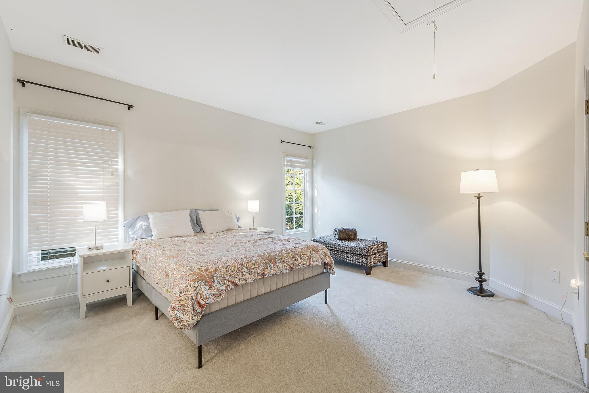 MAPLEWOOD - Residential