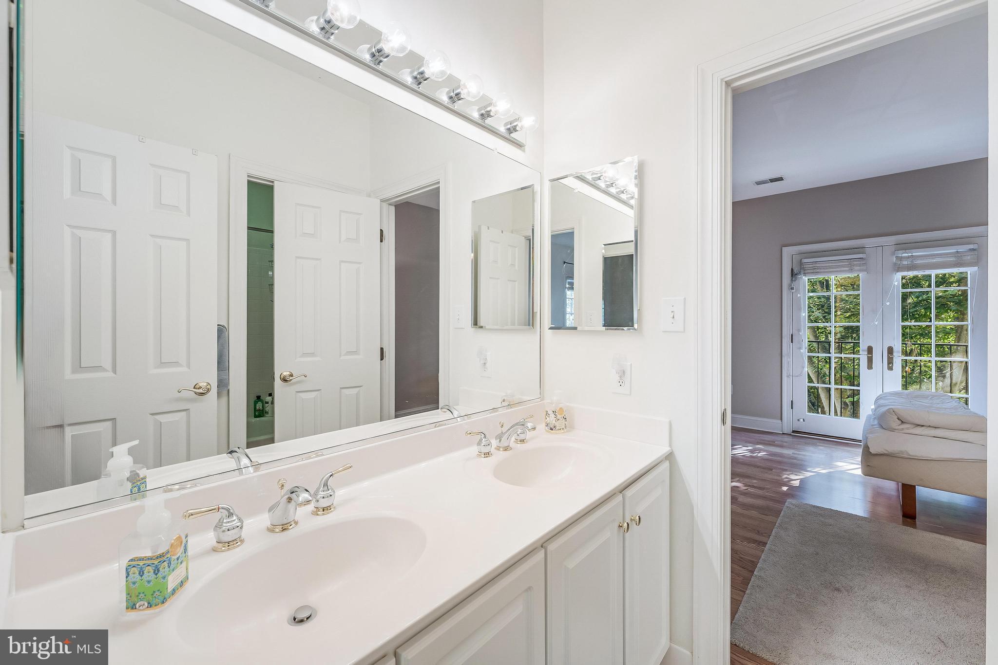 MAPLEWOOD - Residential