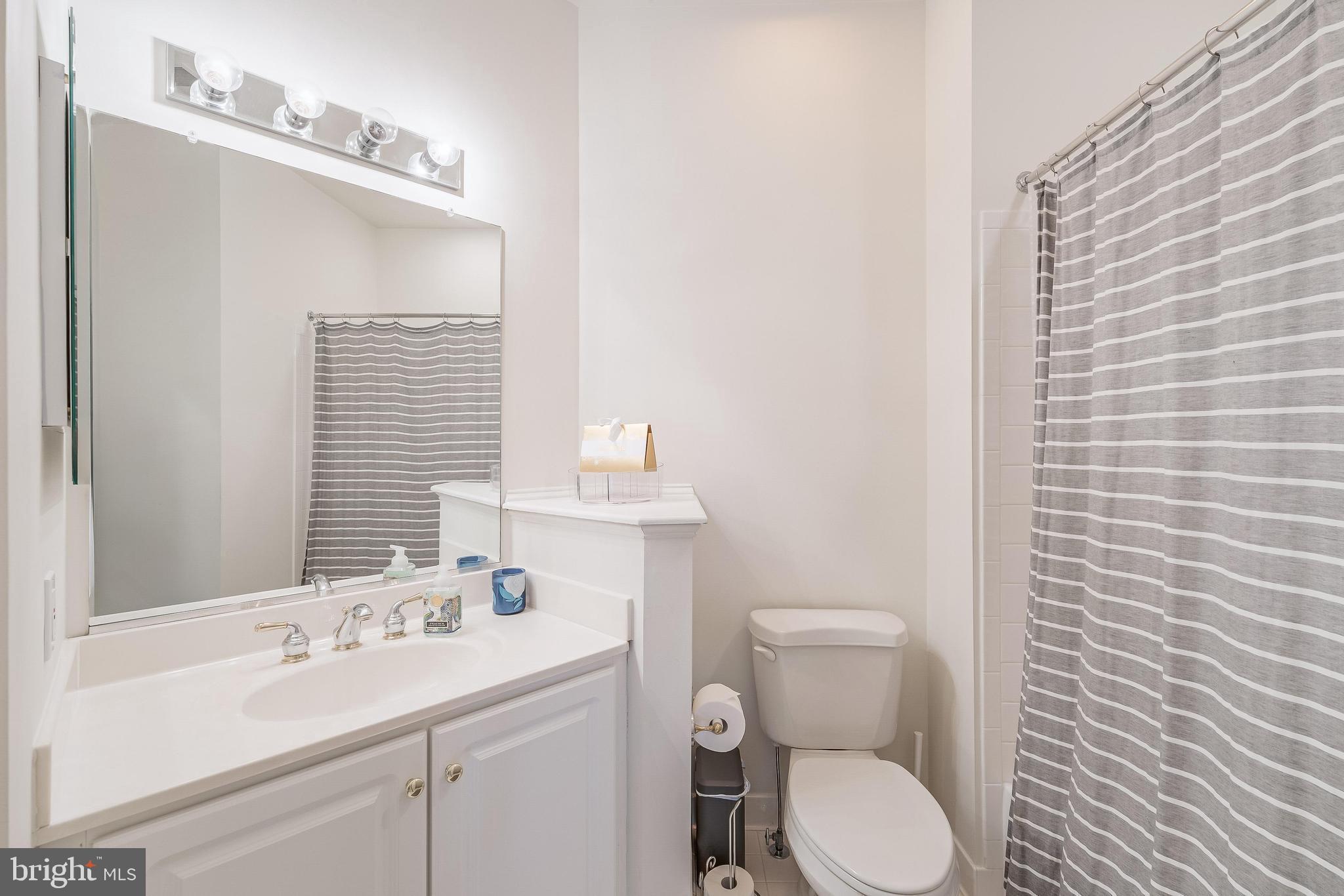 MAPLEWOOD - Residential