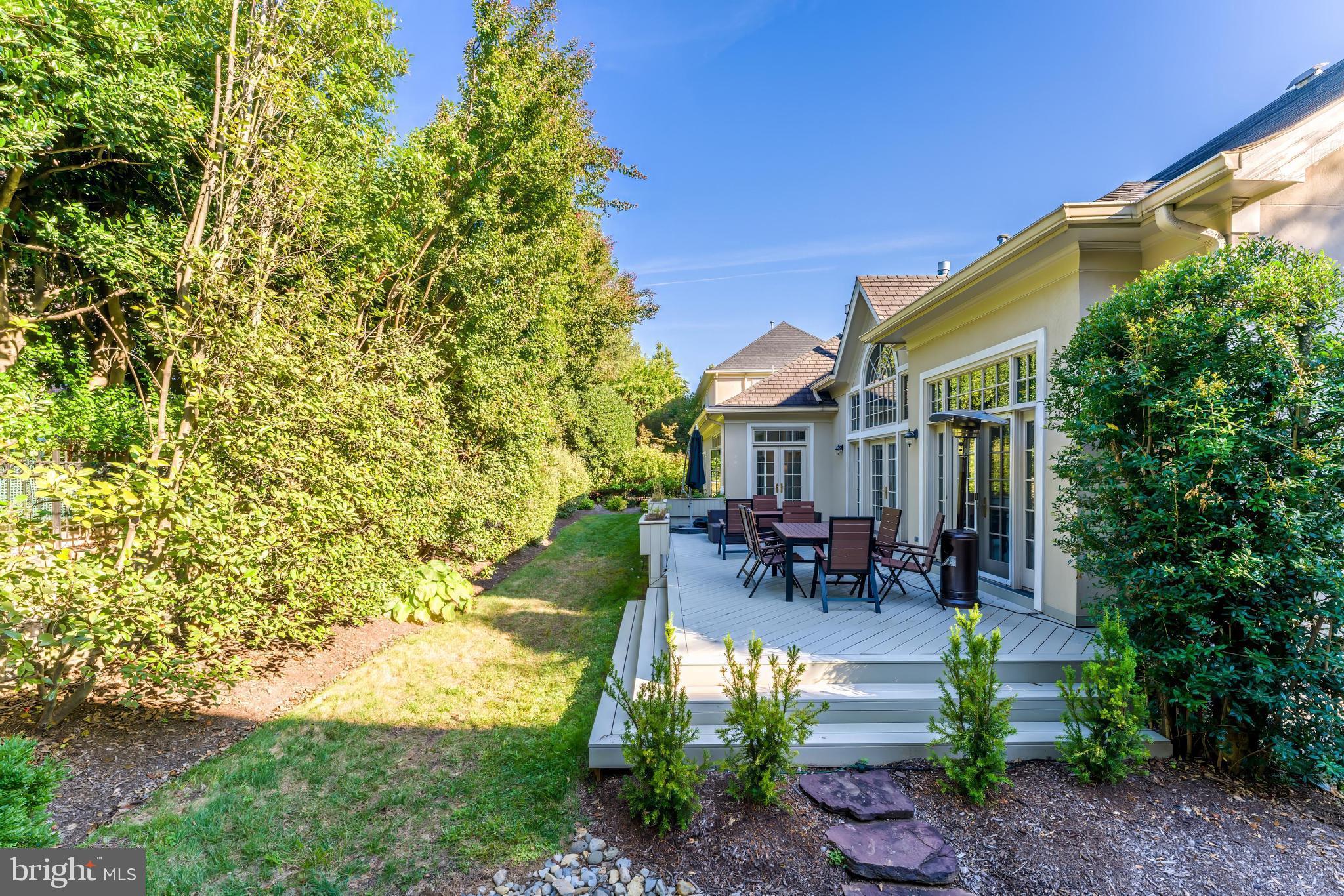 MAPLEWOOD - Residential