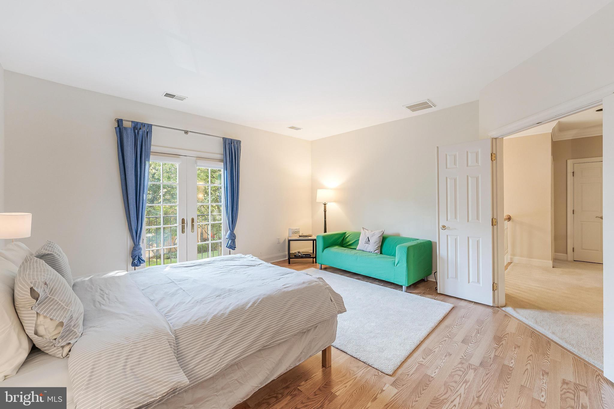 MAPLEWOOD - Residential