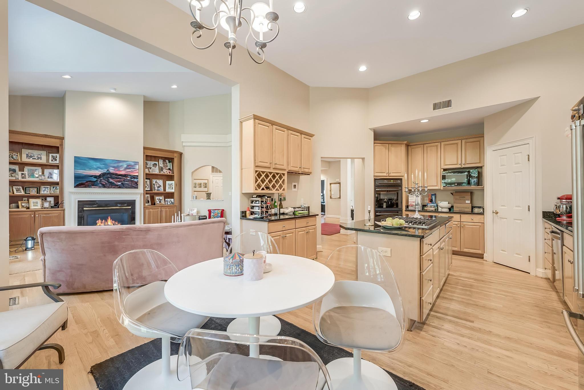 MAPLEWOOD - Residential