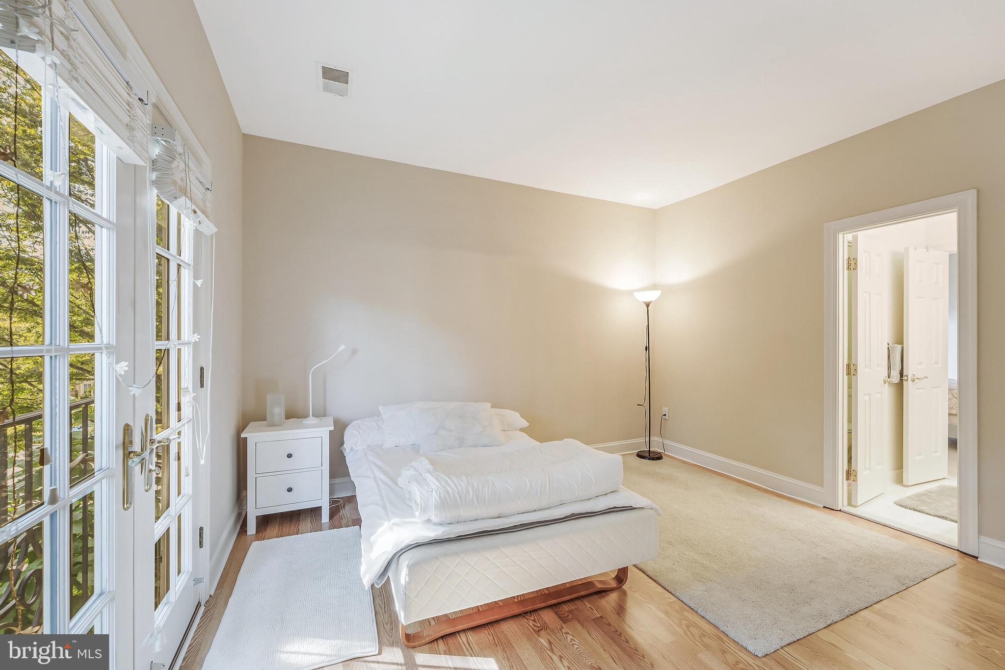 MAPLEWOOD - Residential